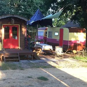 https://la-roulotte-chainoux.inbrittany.com